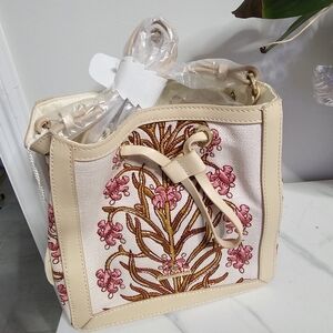 NWT Spartina 449 Natalie Drawstring Pepper Hall Woodblock Floral Crossbody Purse
